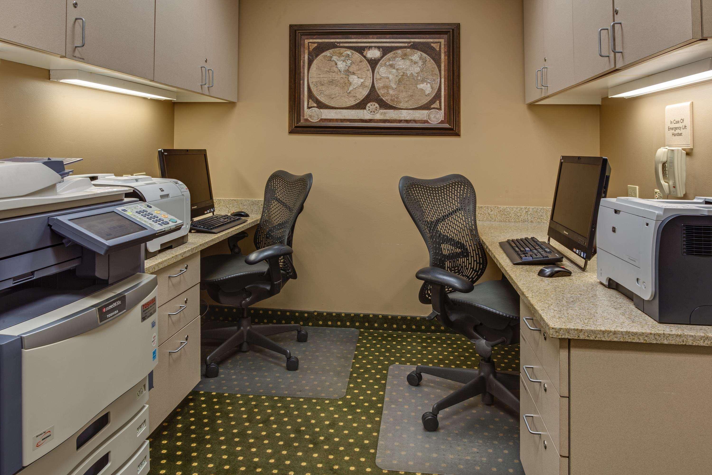 Hilton Garden Inn Cleveland Airport Fairview Park Exteriör bild
