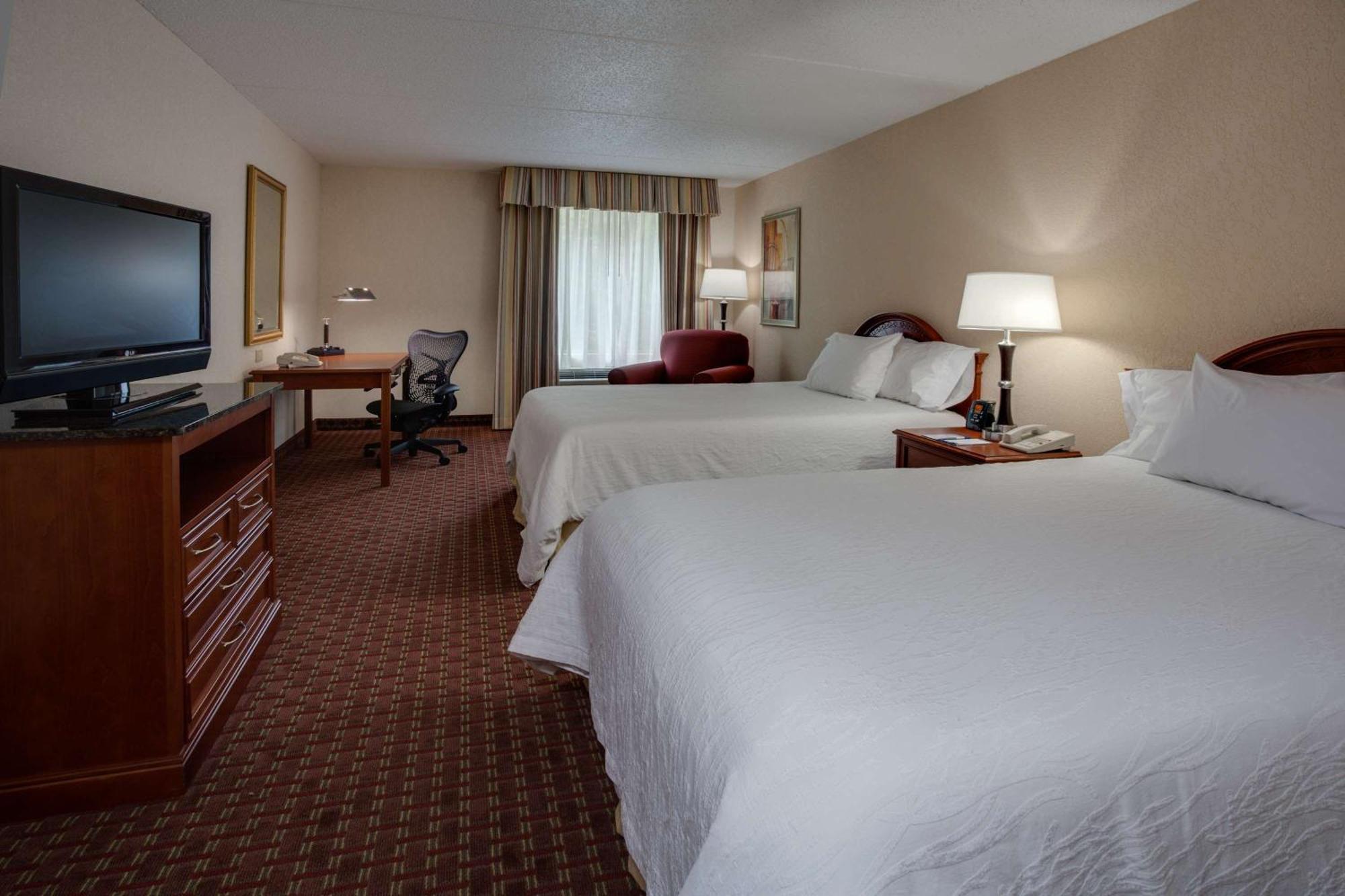 Hilton Garden Inn Cleveland Airport Fairview Park Exteriör bild