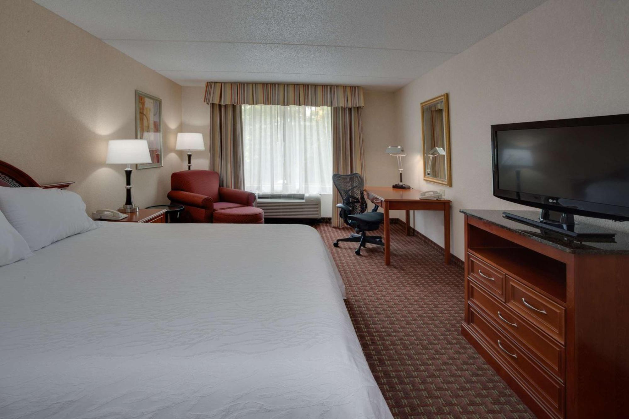 Hilton Garden Inn Cleveland Airport Fairview Park Exteriör bild